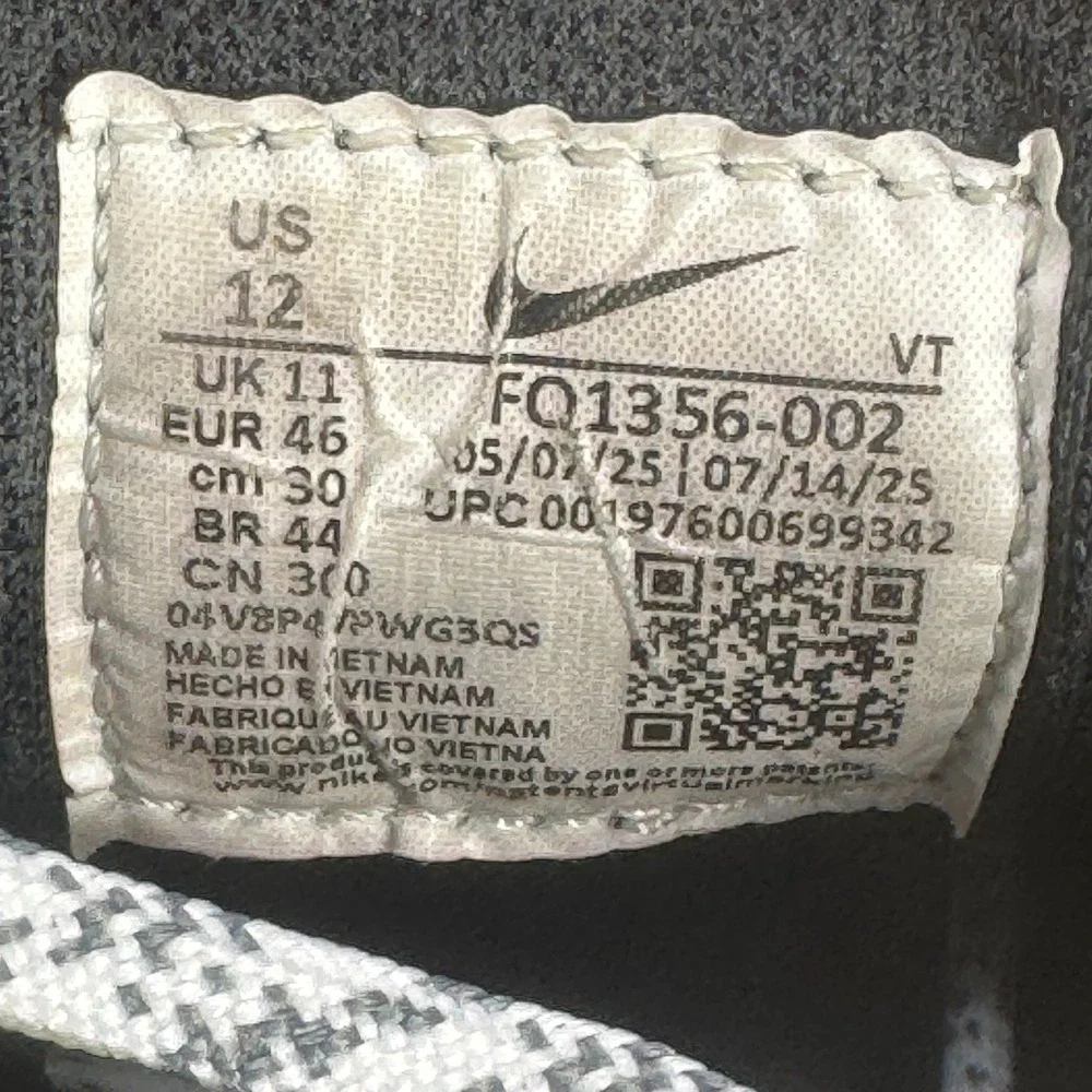 Nike Air Zoom Pegasus 41 GTX Mens Size 12 Black Athletic Running Shoes Sneakers